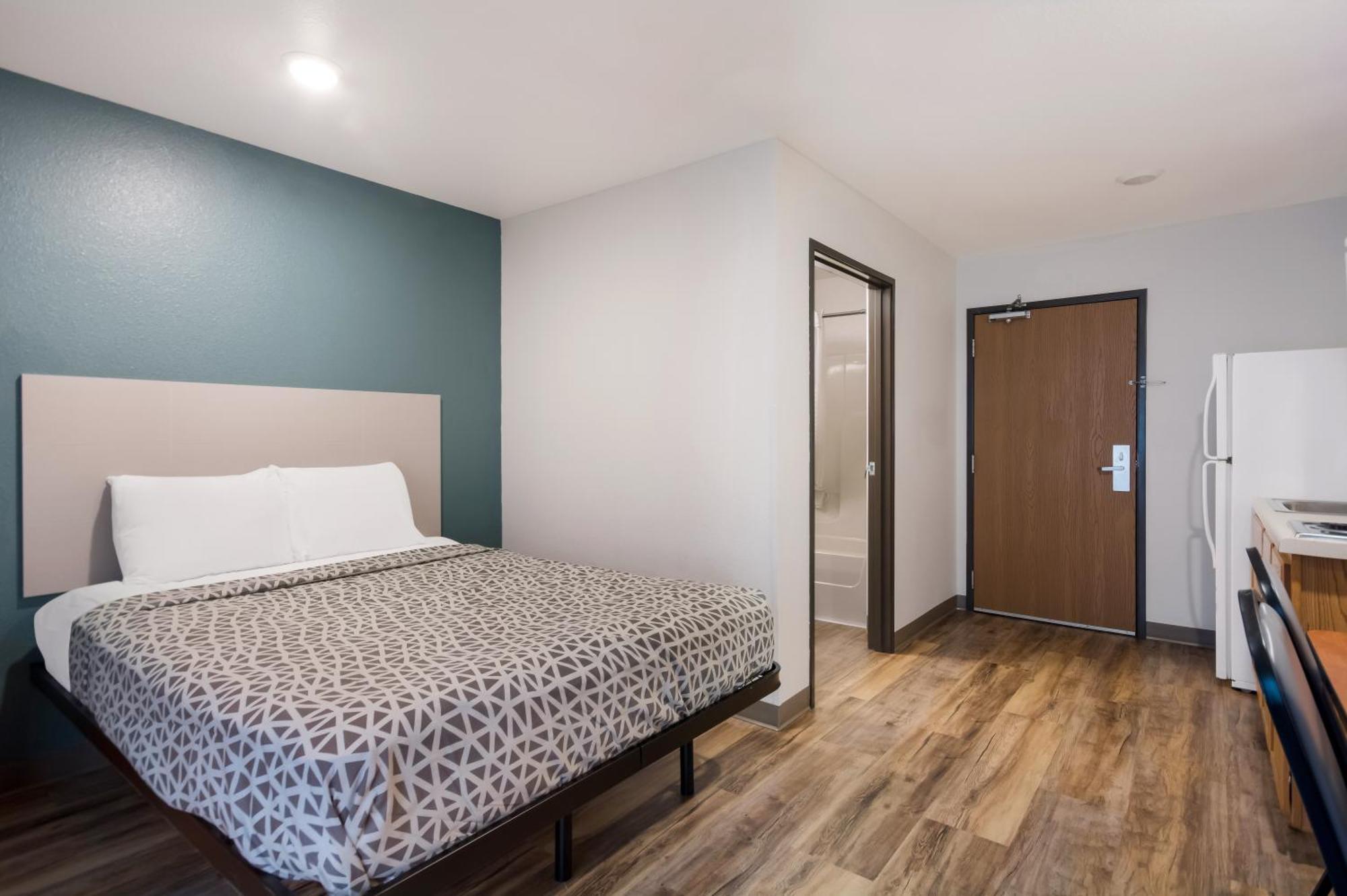 Woodspring Suites Lexington Southeast Exterior photo