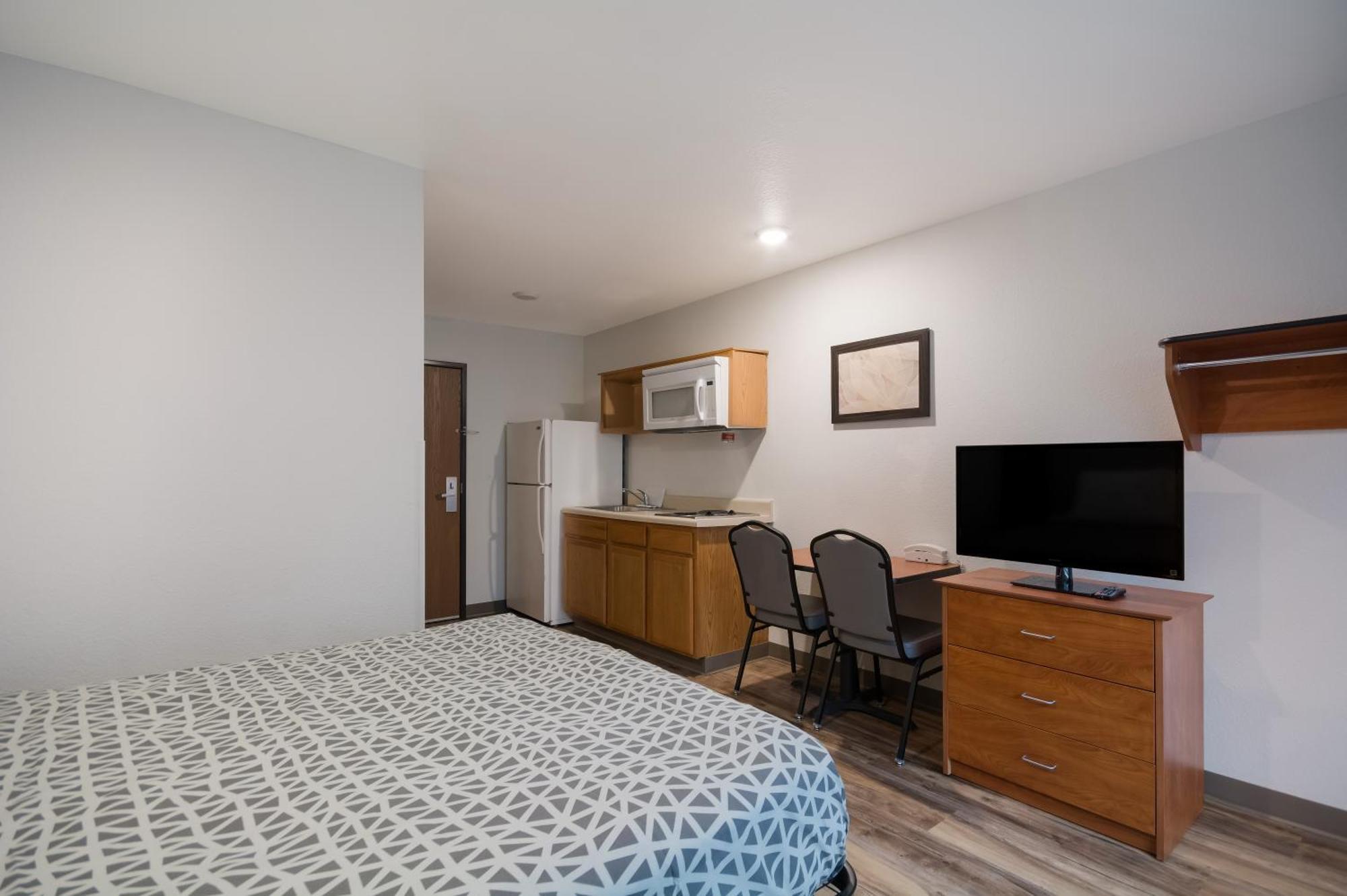 Woodspring Suites Lexington Southeast Exterior photo