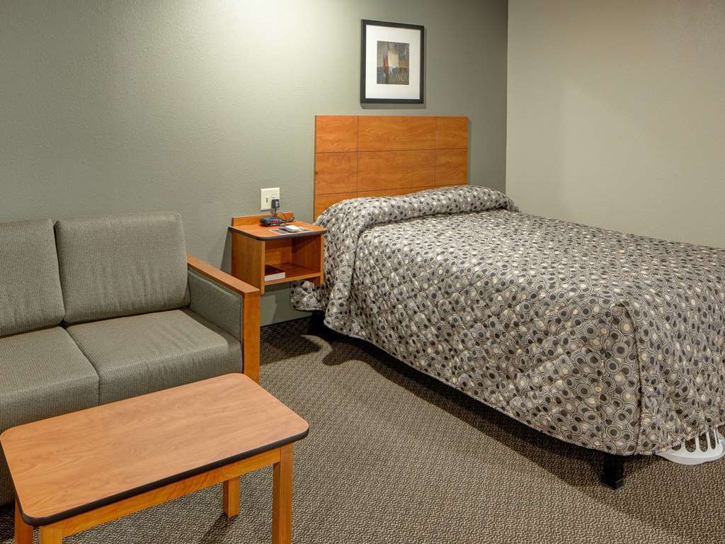 Woodspring Suites Lexington Southeast Room photo