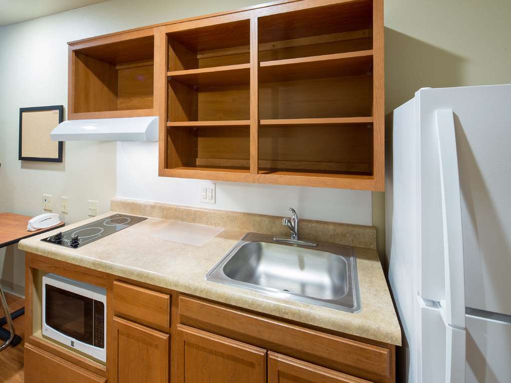 Woodspring Suites Lexington Southeast Room photo